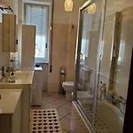 La Rocca Home, Accogliente Ad *