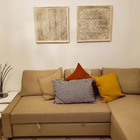 La Rocca Home, Accogliente Ad Apartamento Arona
