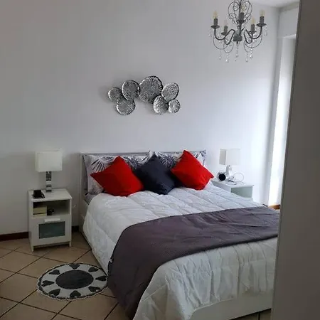 Appartement La Rocca Home, Accogliente Ad