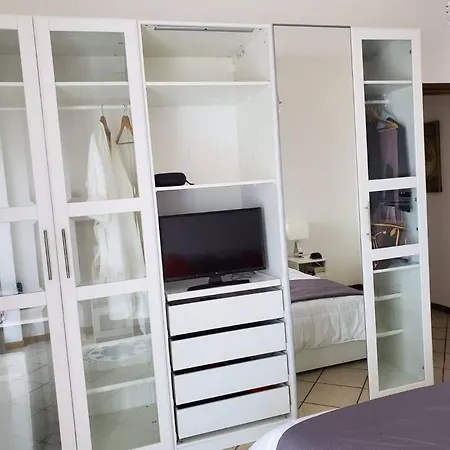 Apartamento La Rocca Home, Accogliente Ad