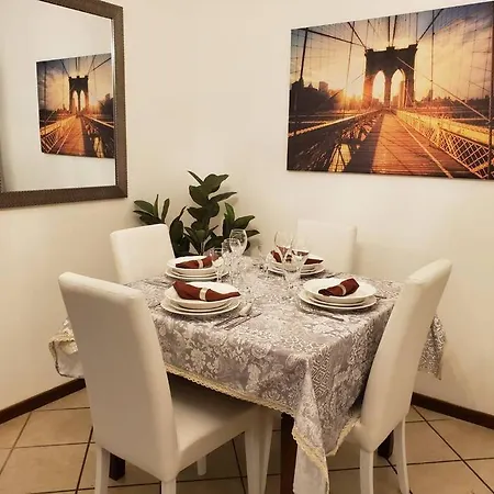 La Rocca Home, Accogliente Ad דירה ארונה