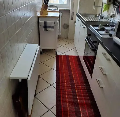 아파트 La Rocca Home, Accogliente Ad 아로나