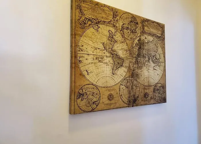 La Rocca Home, Accogliente Ad 아로나