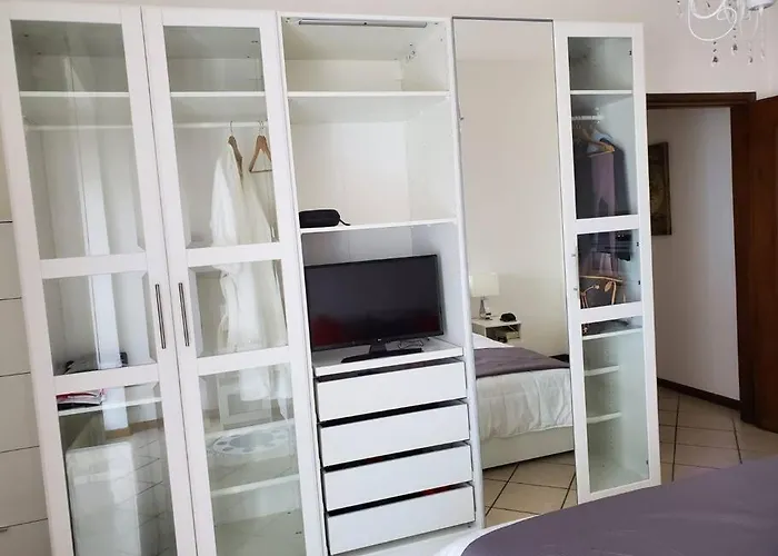 아파트 La Rocca Home, Accogliente Ad