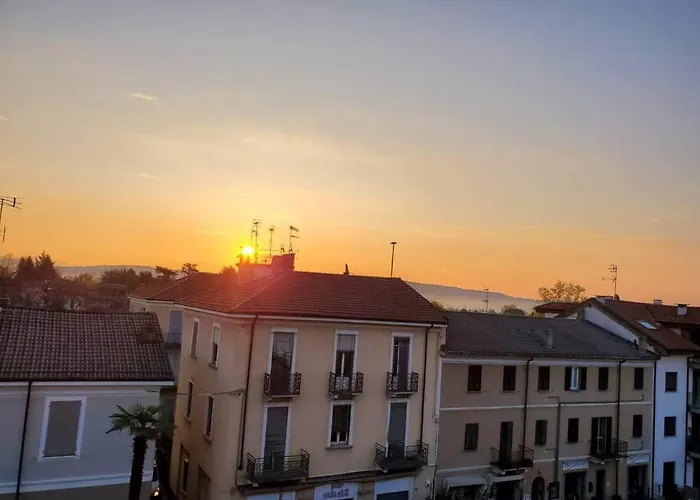 La Rocca Home, Accogliente Ad 아로나