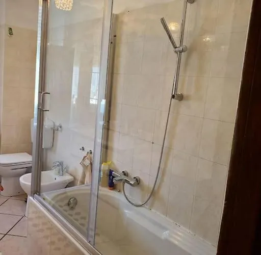 La Rocca Home, Accogliente Ad شقة